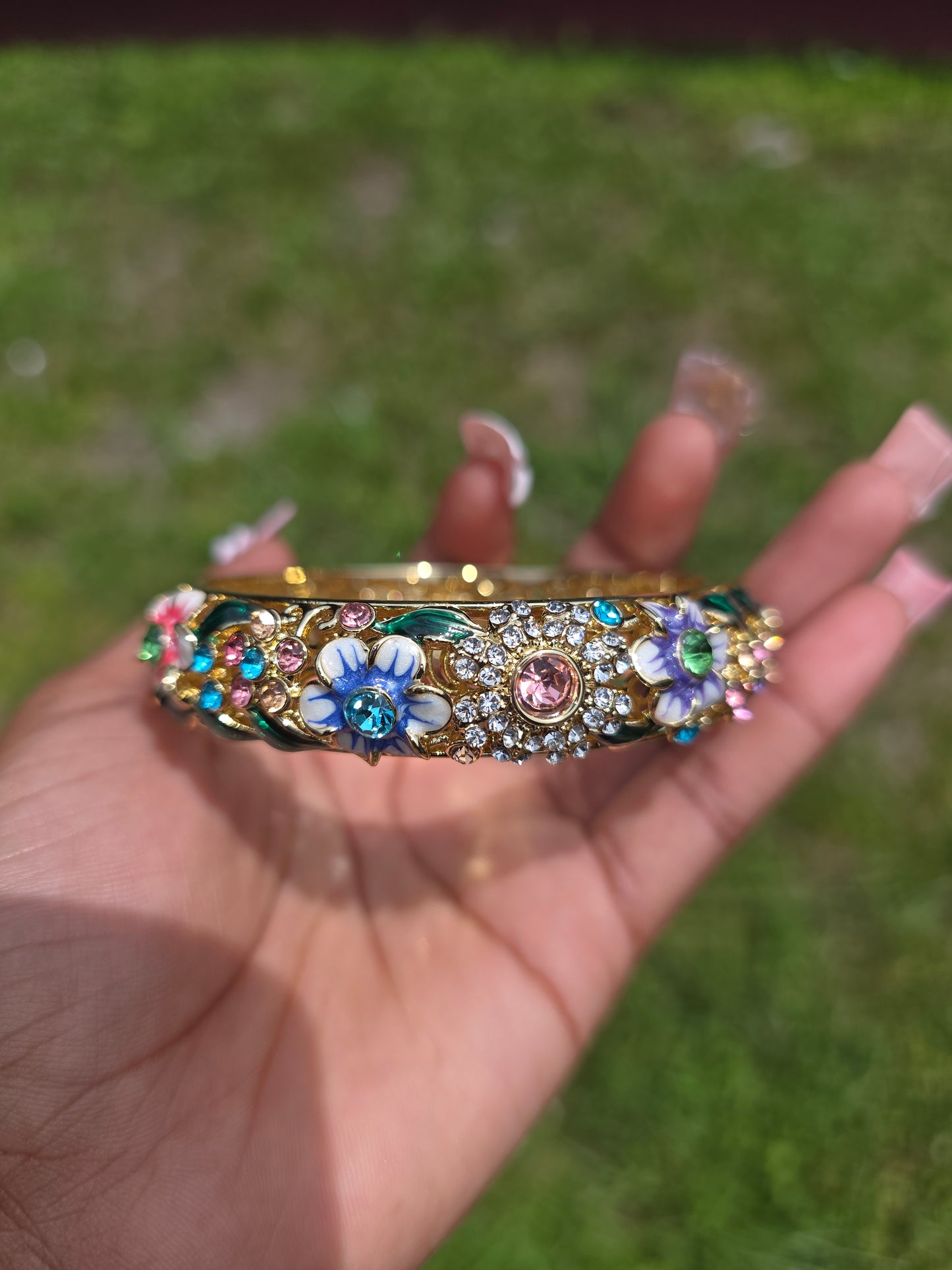 Floral Statement Cuff ✨🌸