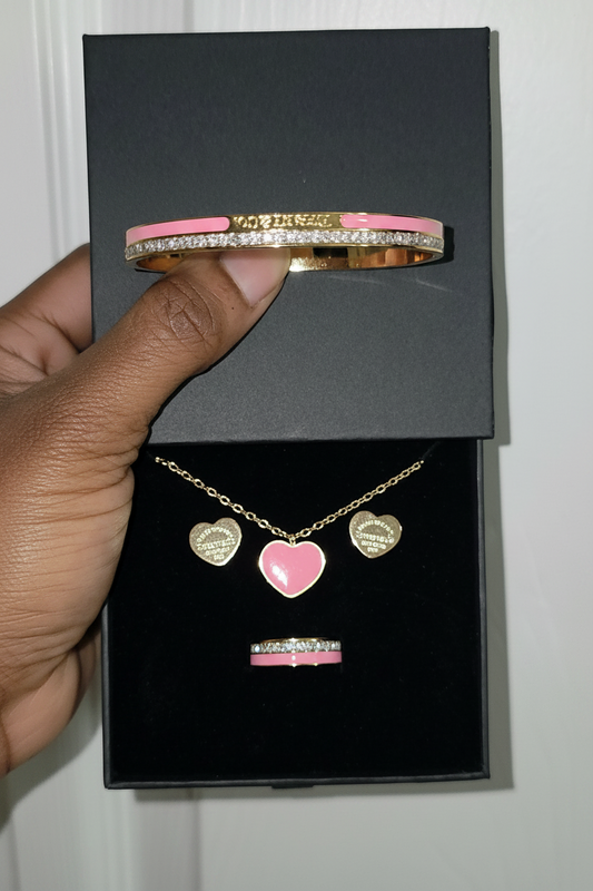 Tiff&Co 4 piece set