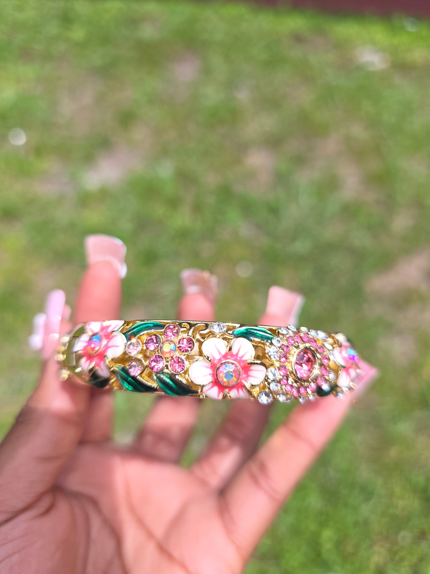 Floral Statement Cuff ✨🌸